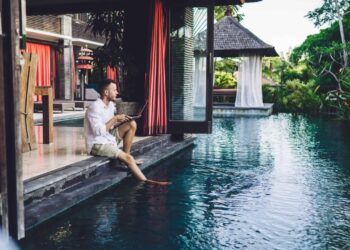 Digital Nomads’ Favorite Hotels to Get Productivity and Comfort